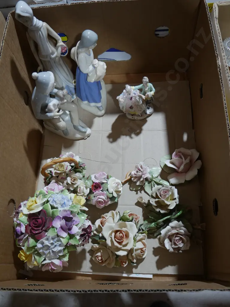 Porcelain flowers, figurine ornaments Image 1++