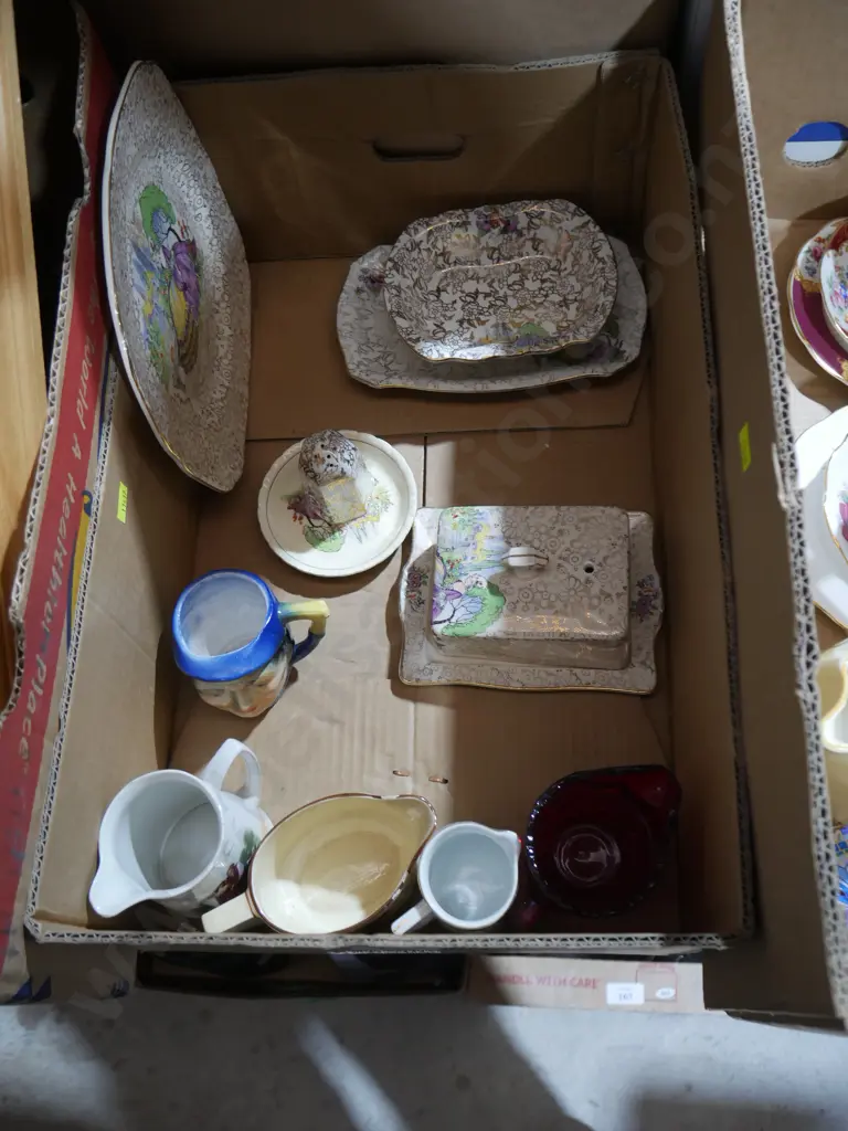 China, jugs Image 1++