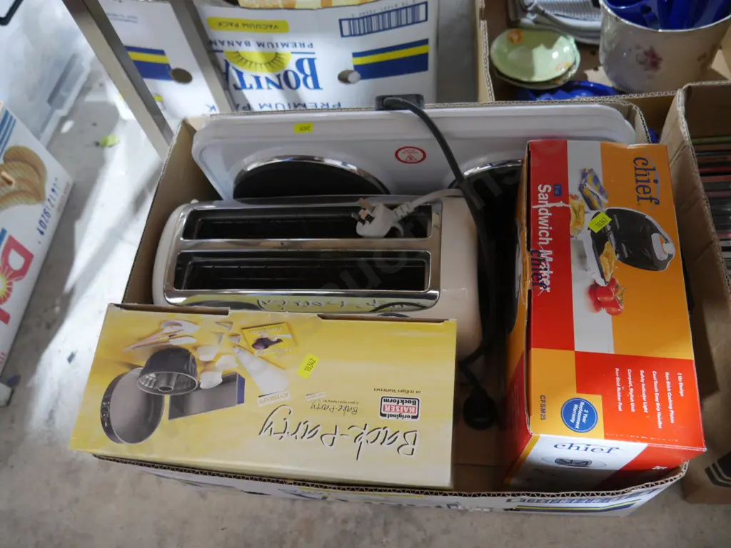 Sandwich maker, toaster etc Image 1++