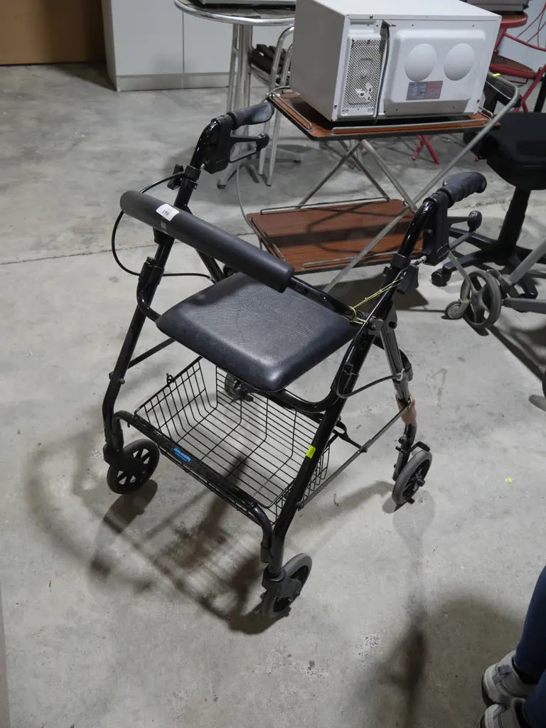 Invalid walker Image 1++