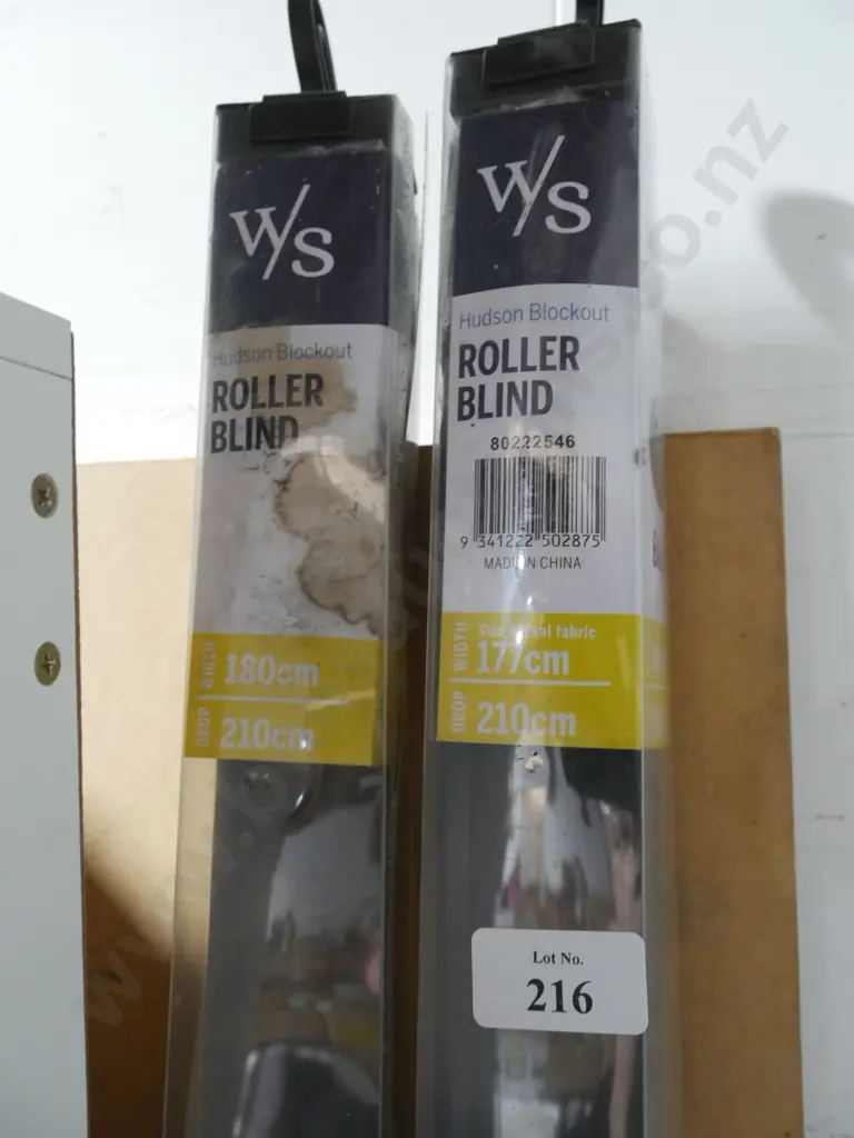 Roller blinds Image 1++