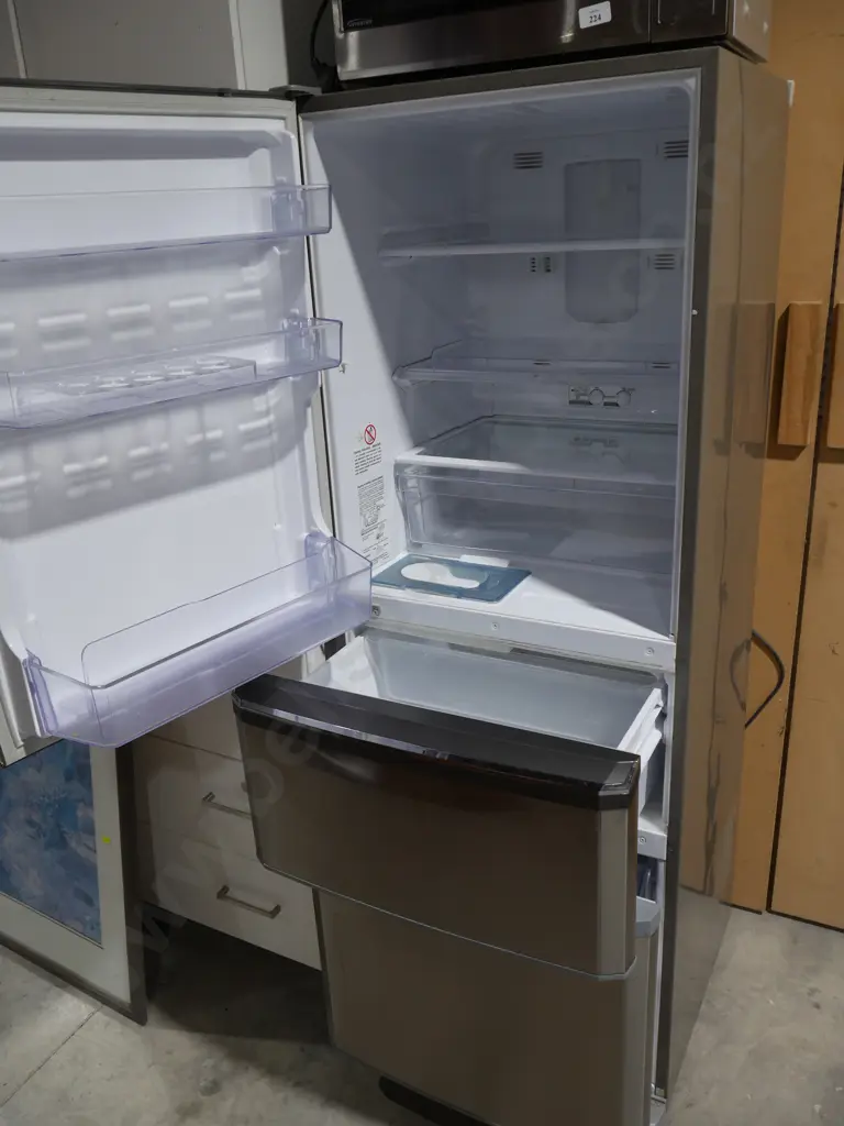 Mitsubishi electric fridge freezer Image 1++