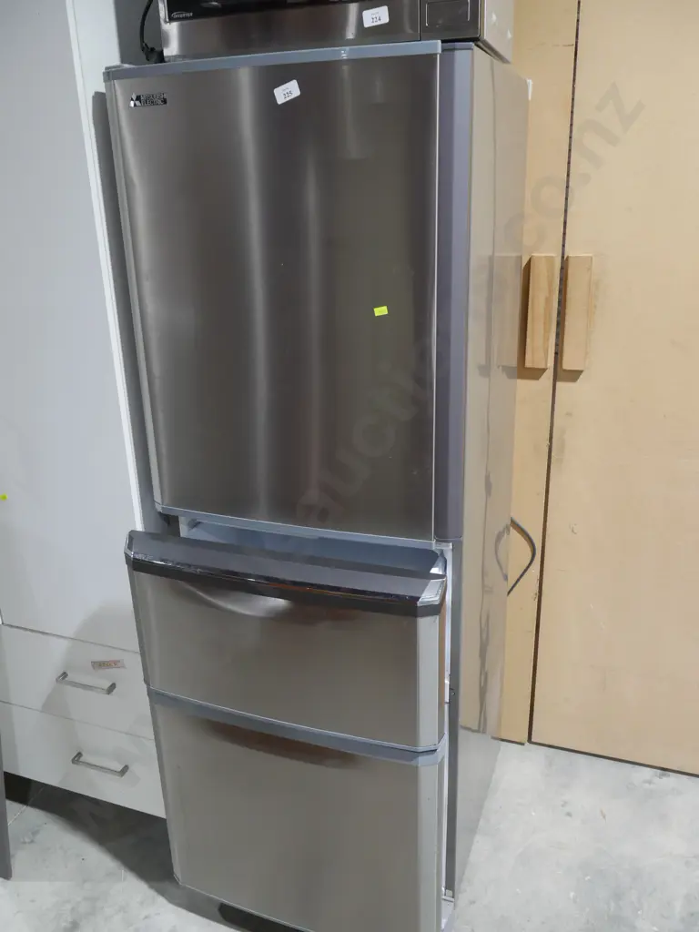 Mitsubishi electric fridge freezer Image 1++