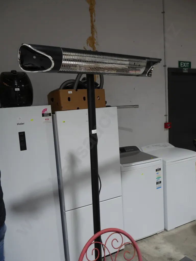 Outdoor heater on stand Image 1++