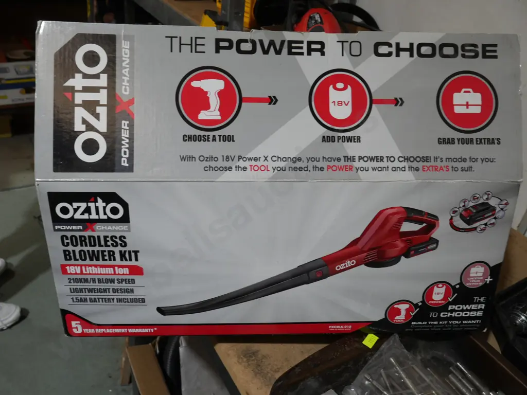 New ozito blower and battery Image 1++