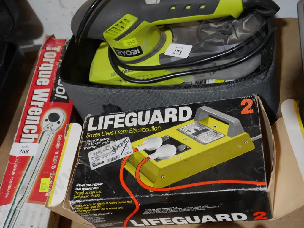 Ryobi sander Image 1++