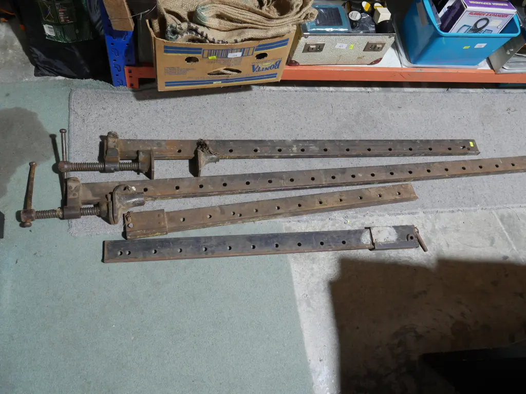 2 sash clamps and extensions Image 1++