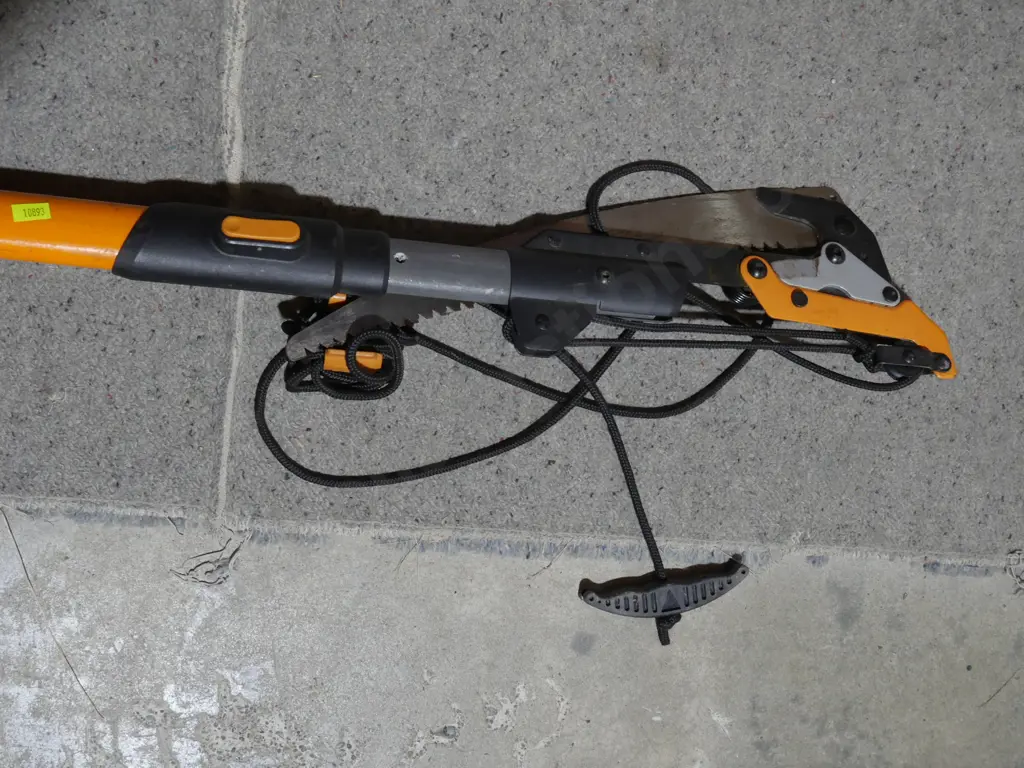 Tree pruner Image 1++