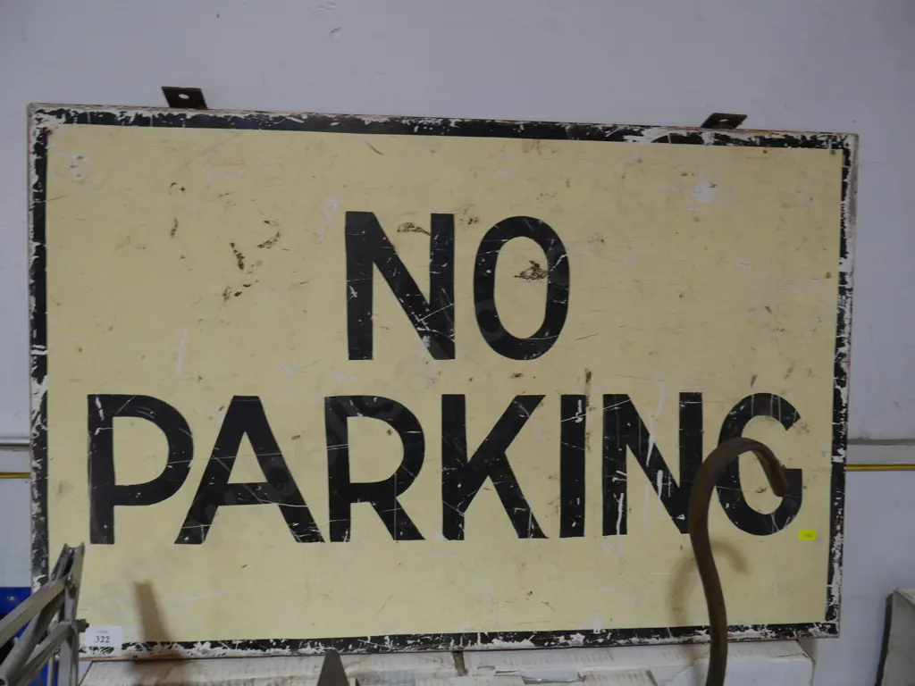 No parking sign Image 1++