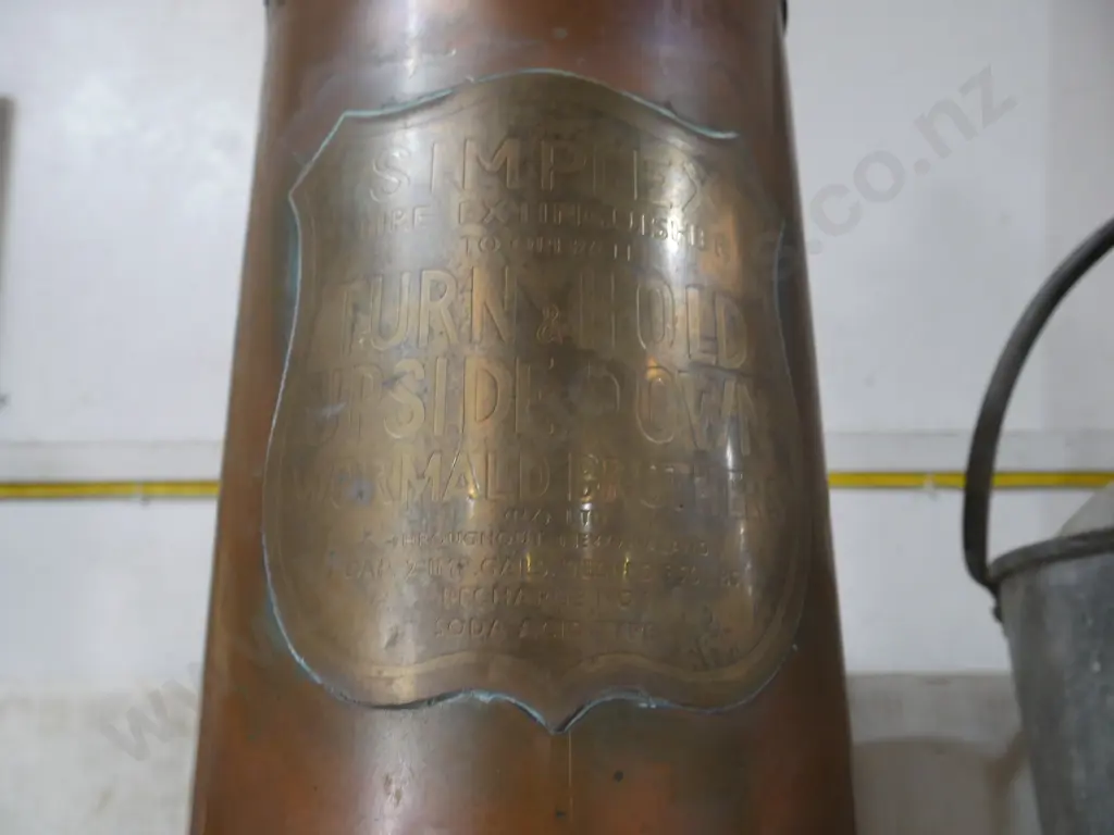 Copper fire extinguisher Image 1++