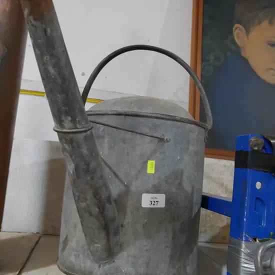 Tin watering can