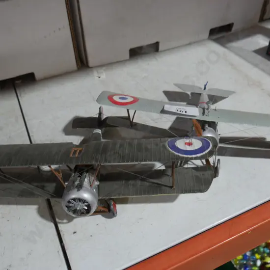 2 plastic kitset airplanes