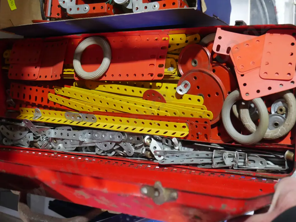 Meccano Image 1++