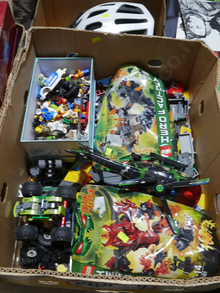 box of toys Image 1++