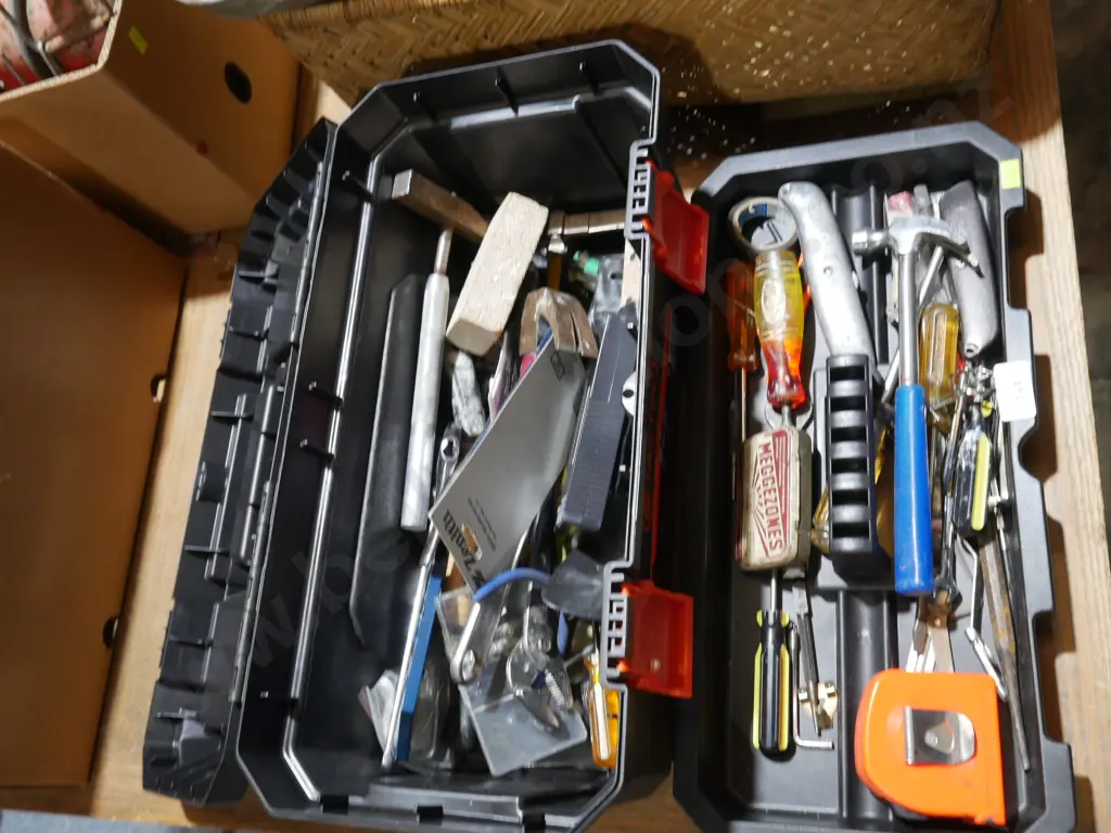 Toolbox and contents Image 1++