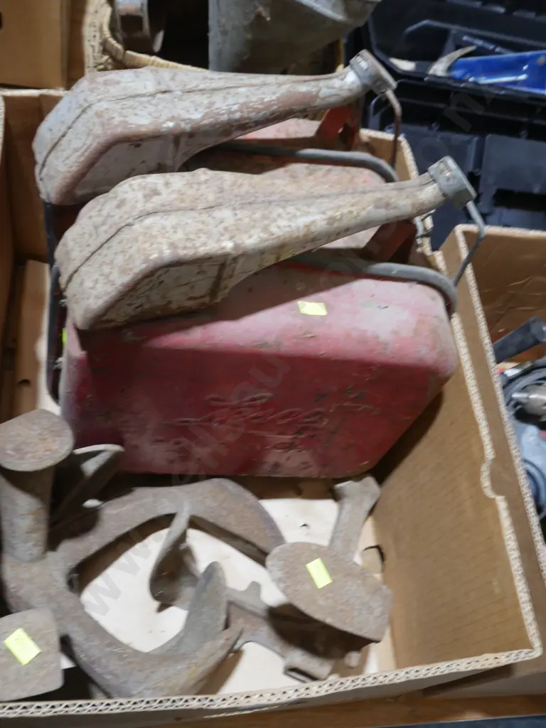 Petrol cans and shoe lasts Image 1++