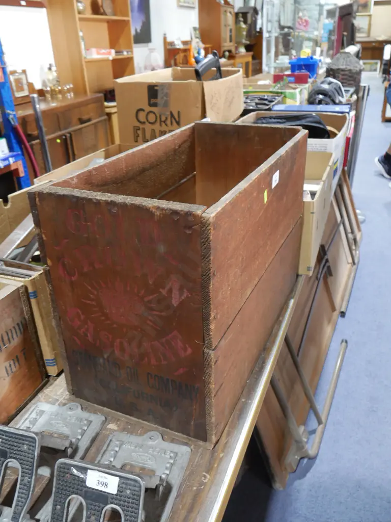 Gold Crown gasoline wooden box Image 1++