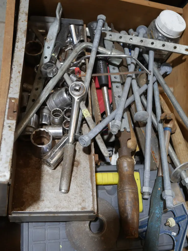 Assorted bolts, sockets etc Image 1++