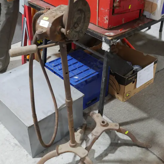 Vintage hand shearer