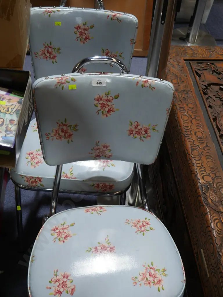 2 retro kitchen chairs Image 1++