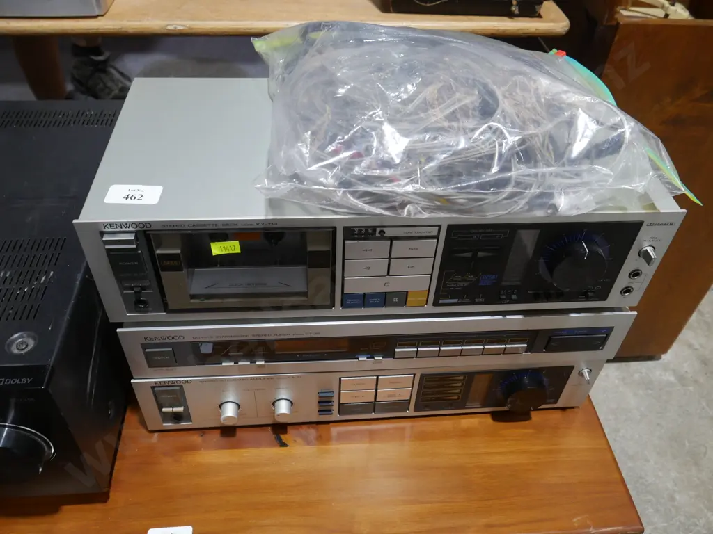 Kenwood stereo equipment Image 1++