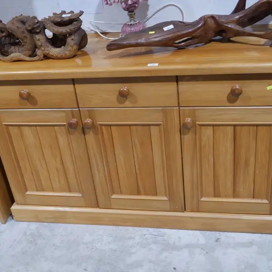 Sideboard