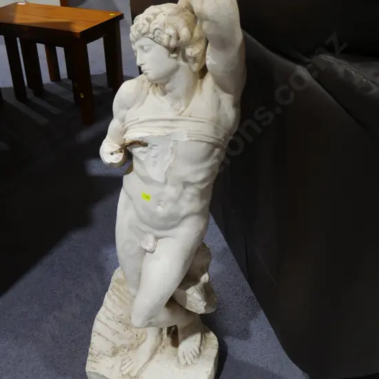Figure statue A/F
