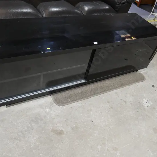 Tv unit