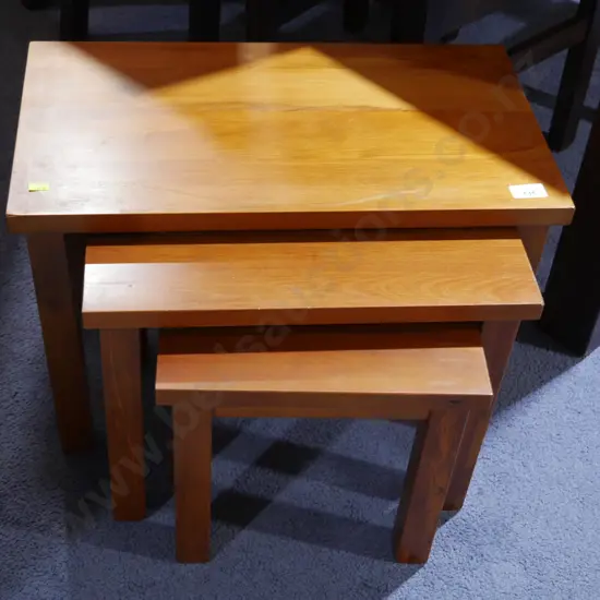 Nest of three tables