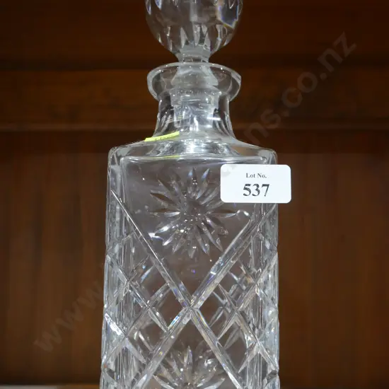 Crystal decanter
