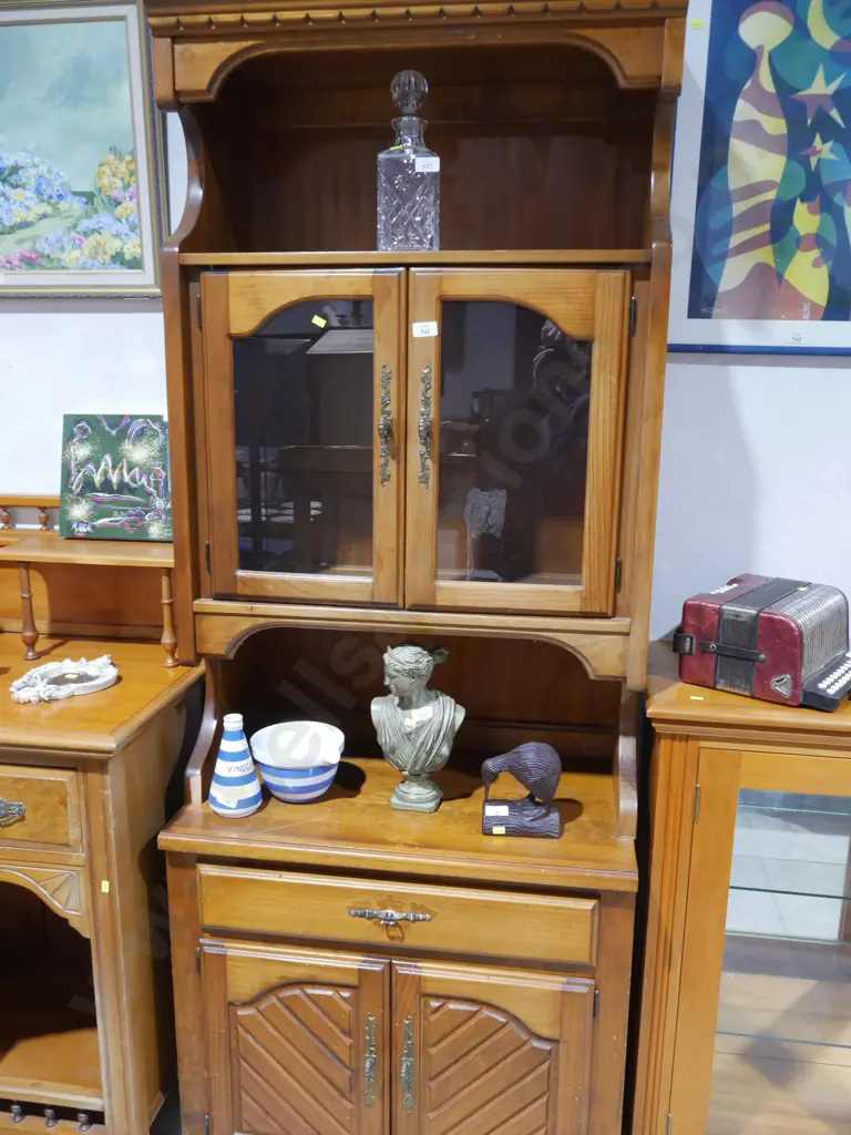 Hutch dresser Image 1++