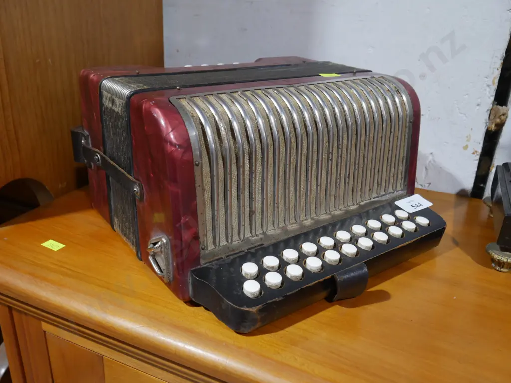 Hohner accordion Image 1++