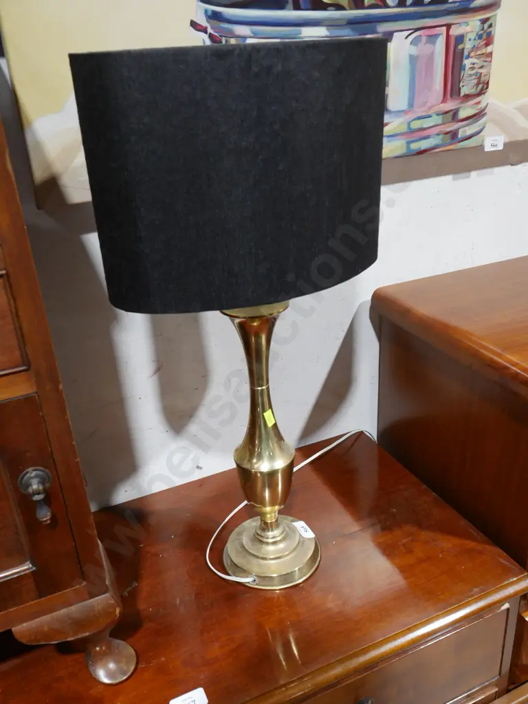 Brass table lamp Image 1++