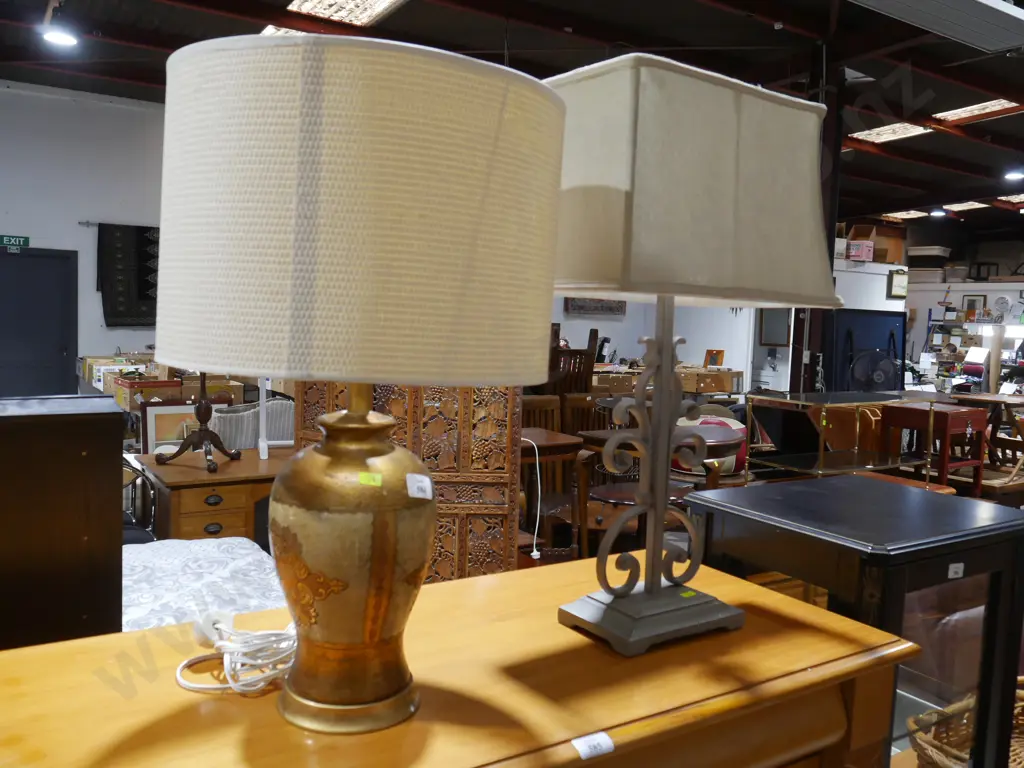 2 table lamps Image 1++