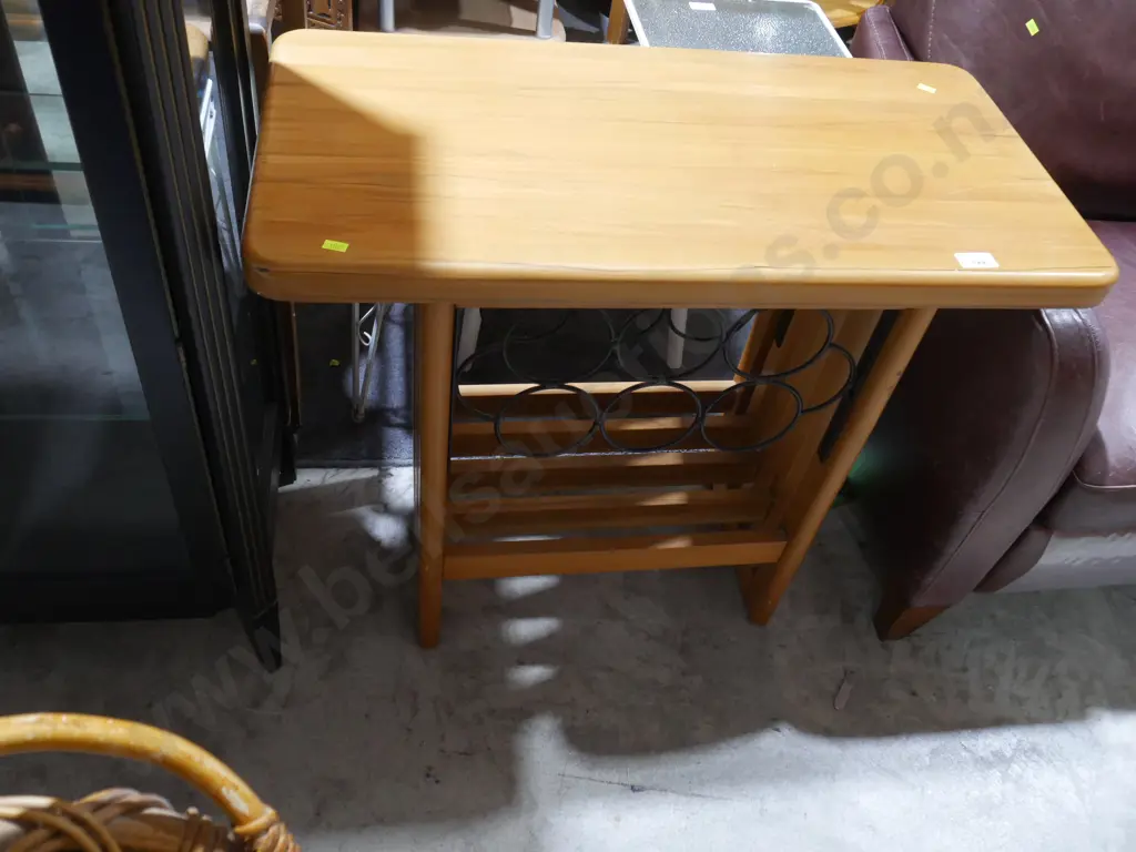 Wine rack table Image 1++