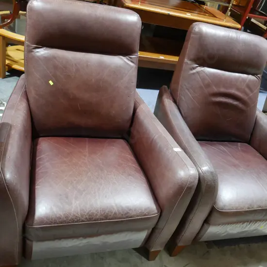2 reclining armchairs