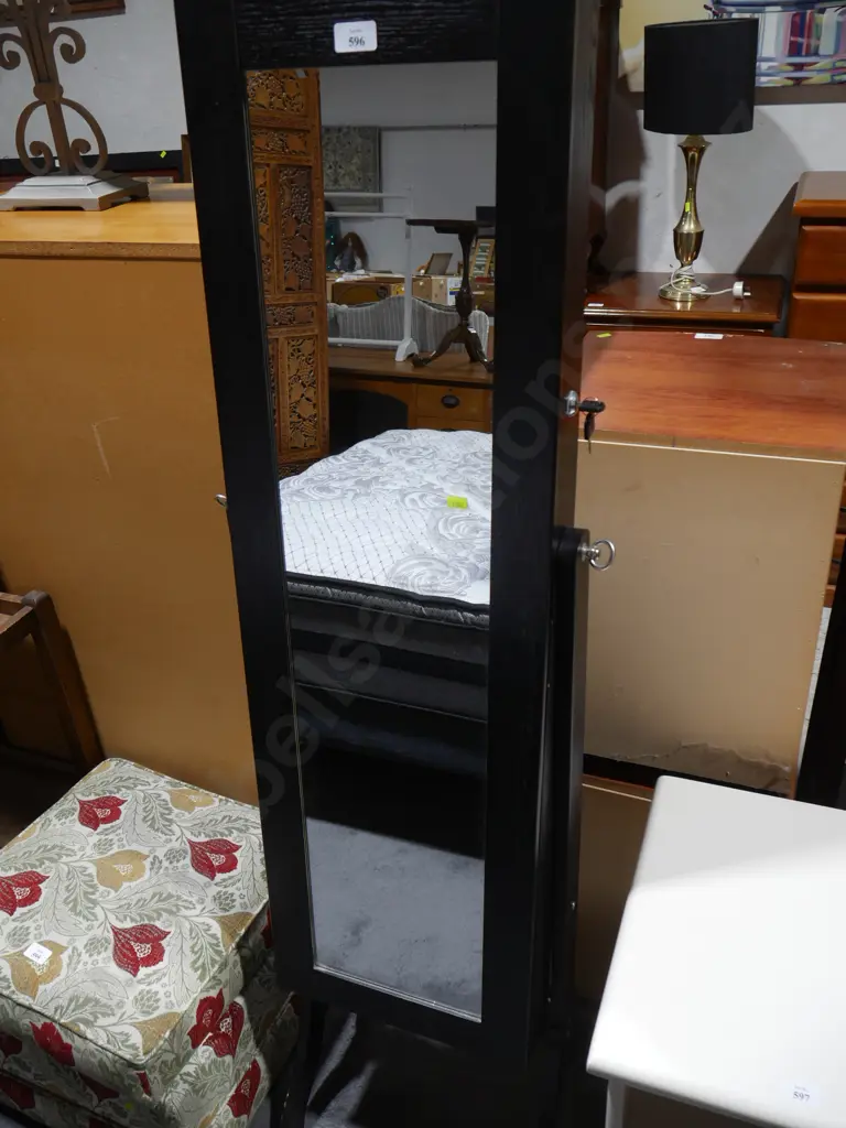 Cheval mirror/jewellery cabinet Image 1++