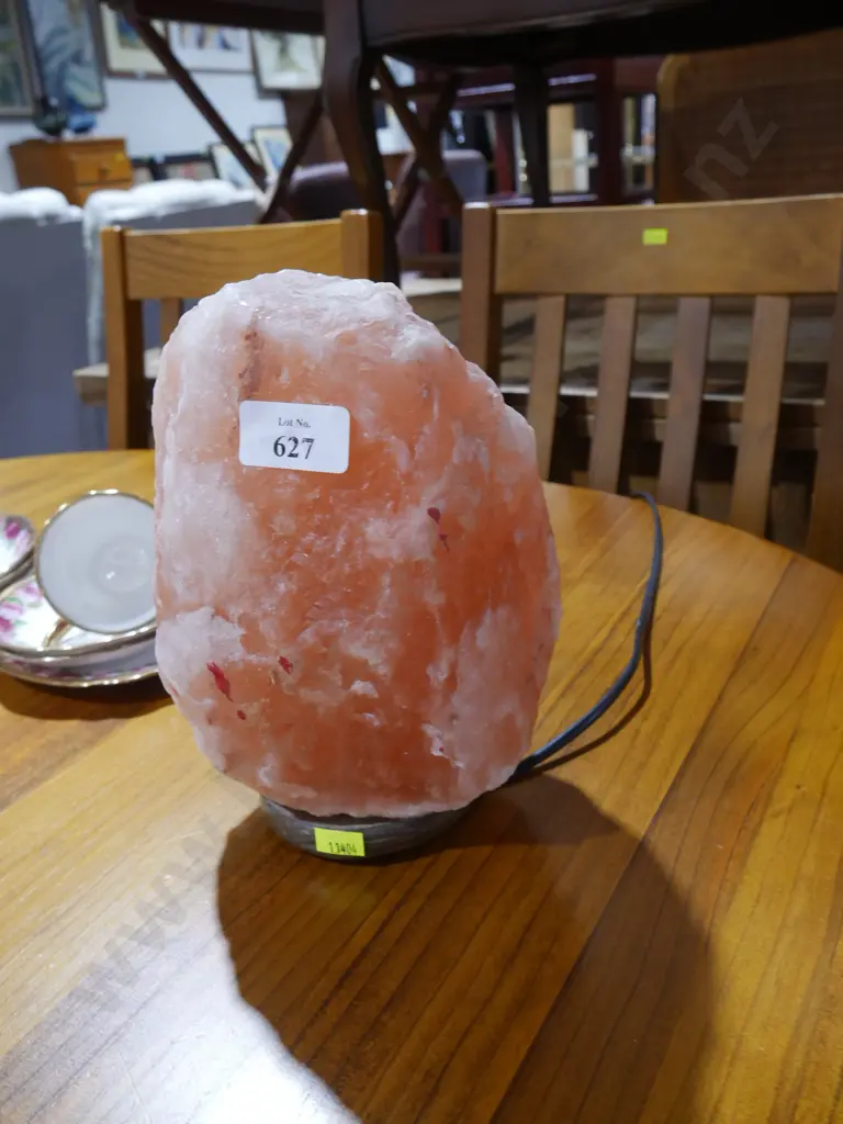 Salt lamp Image 1++