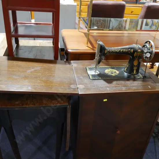 Singer sewing table