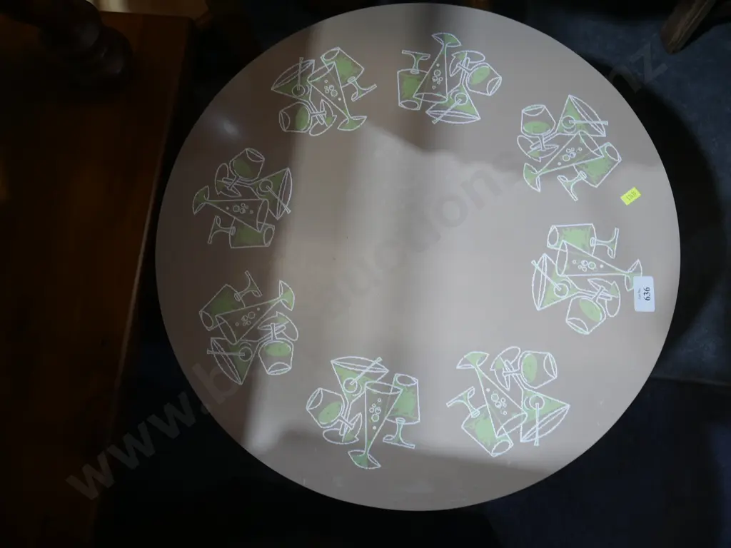 Coffee table Image 1++