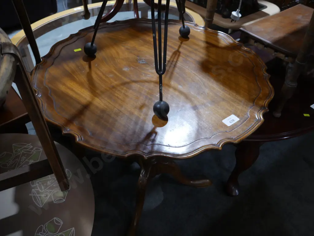 Wine table Image 1++