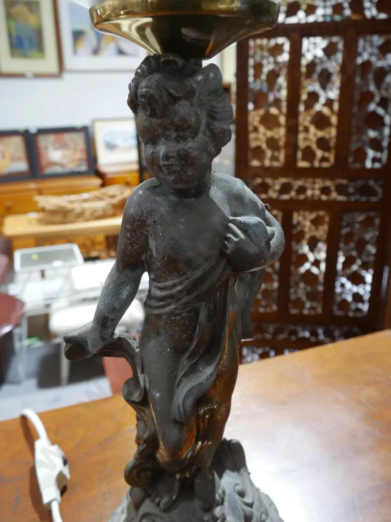 Table lamp Image 1++