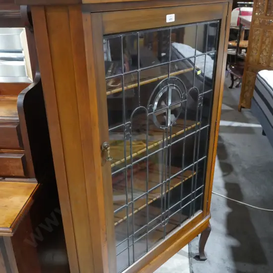 Lead light corner cabinet
