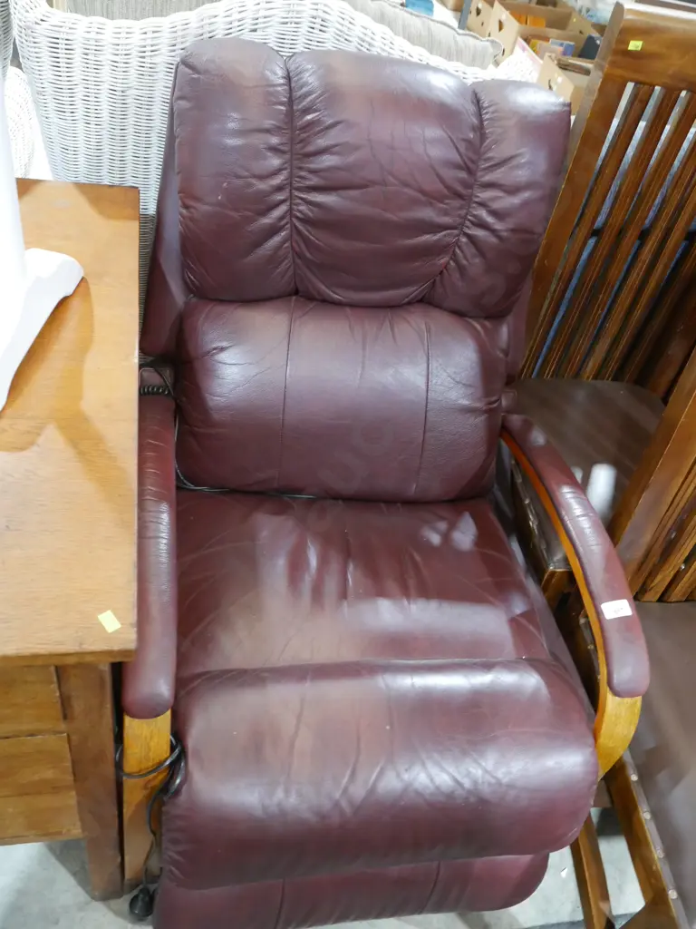 Electric armchair A/F Image 1++