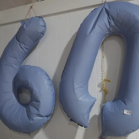 Number balloons "60"