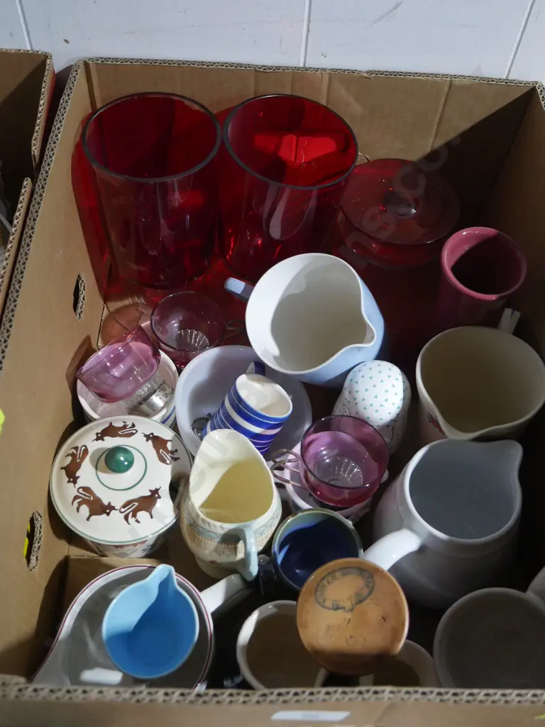 Red glassware, jugs etc Image 1++
