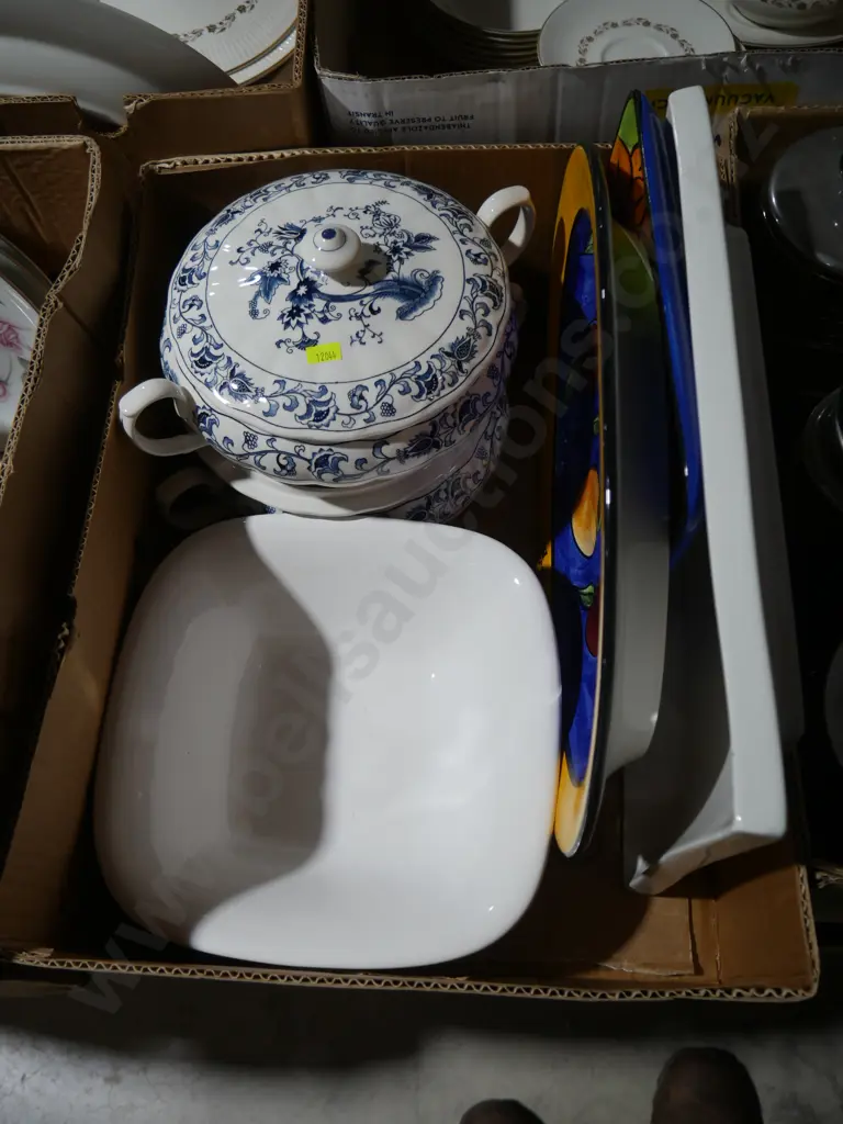 Tureens, serving platters Image 1++