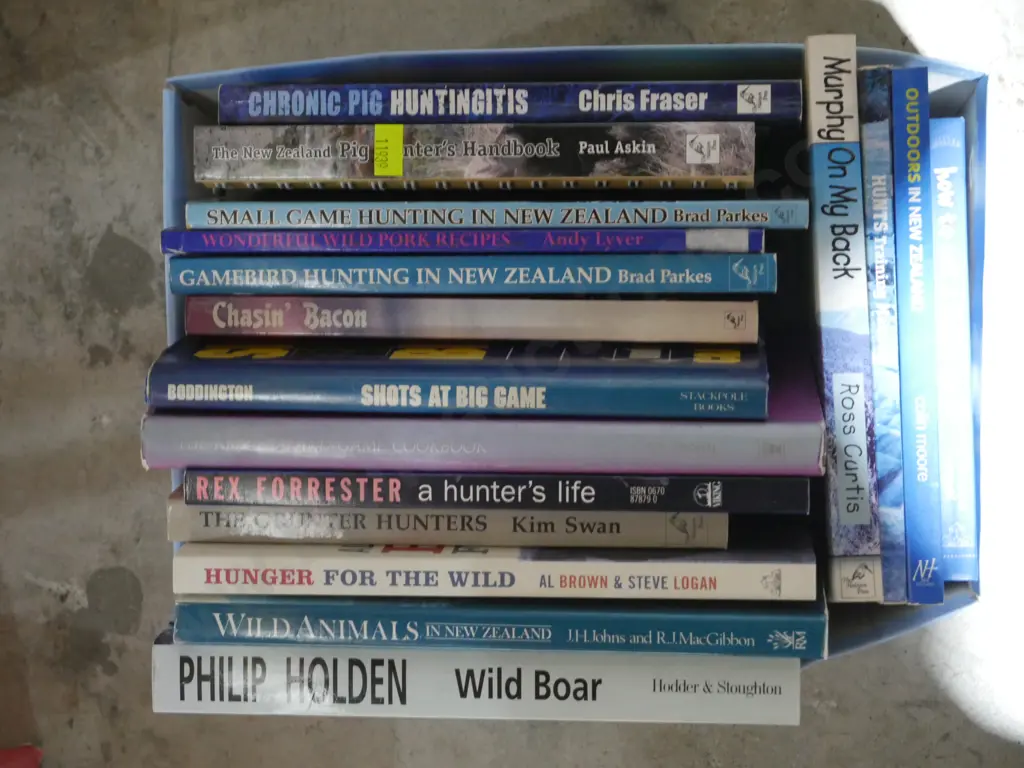 Hunting books Image 1++