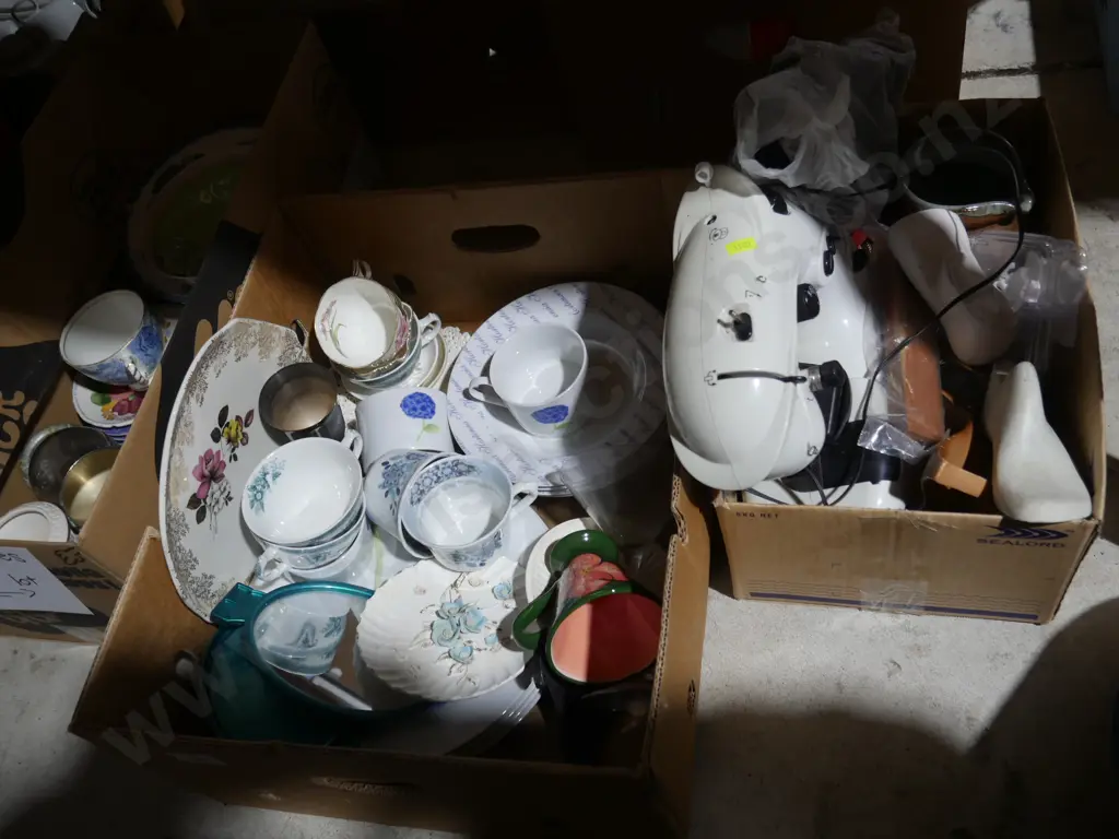 4 boxes of China, cushions etc Image 1++
