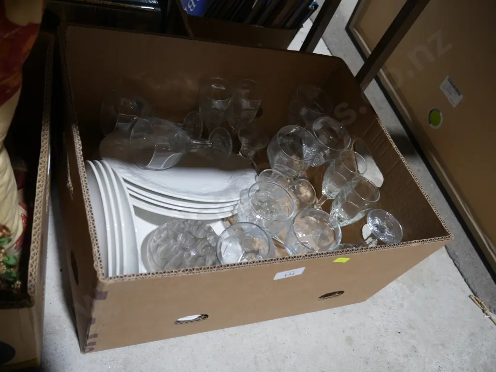 Glassware, white dinnerware Image 1++